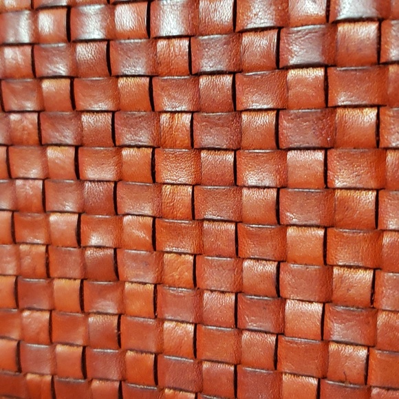 Ashwood Woven Genuine Red Leather Zip Around Wallet 7” x 4” / 17 Card Holder. - Picture 13 of 14